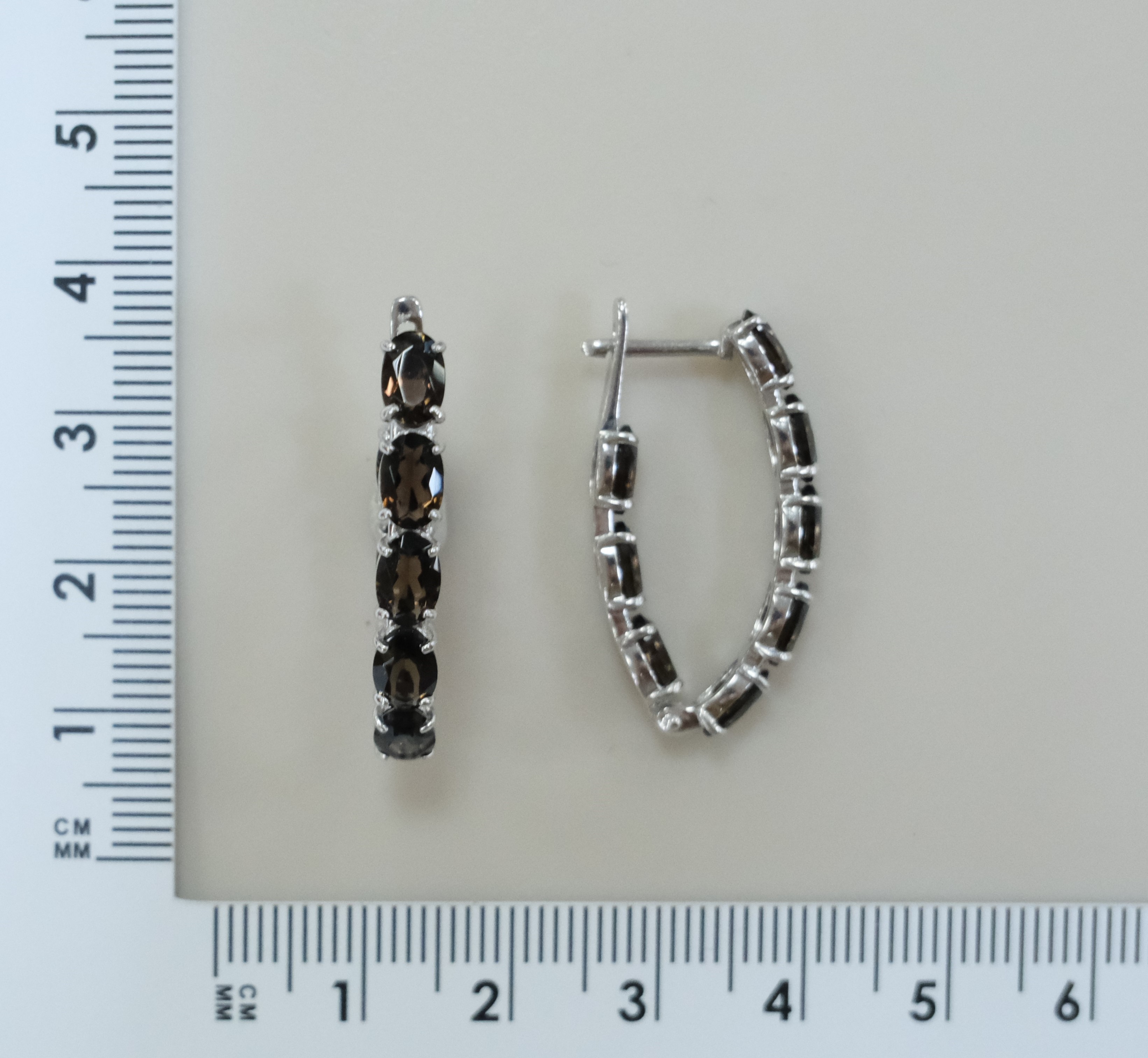 Серебряные серьги с раухтопазами